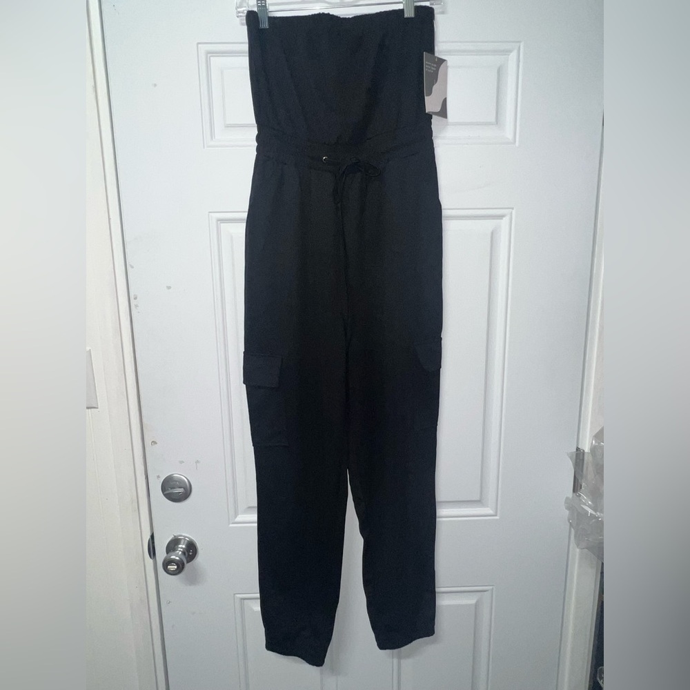 Love poem solid strapless cargo jogger jumpsuit size medium - Picture 3 of 16
